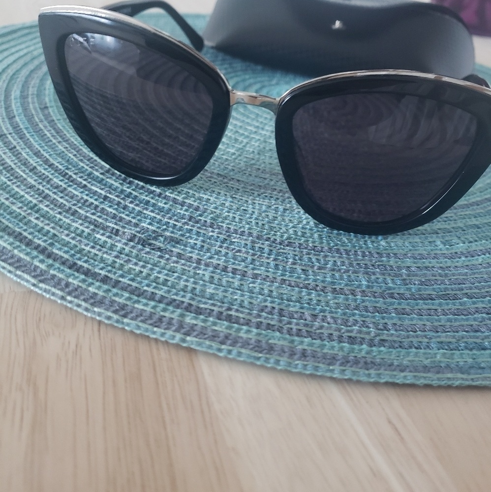 Diff Sunglasses - image 3